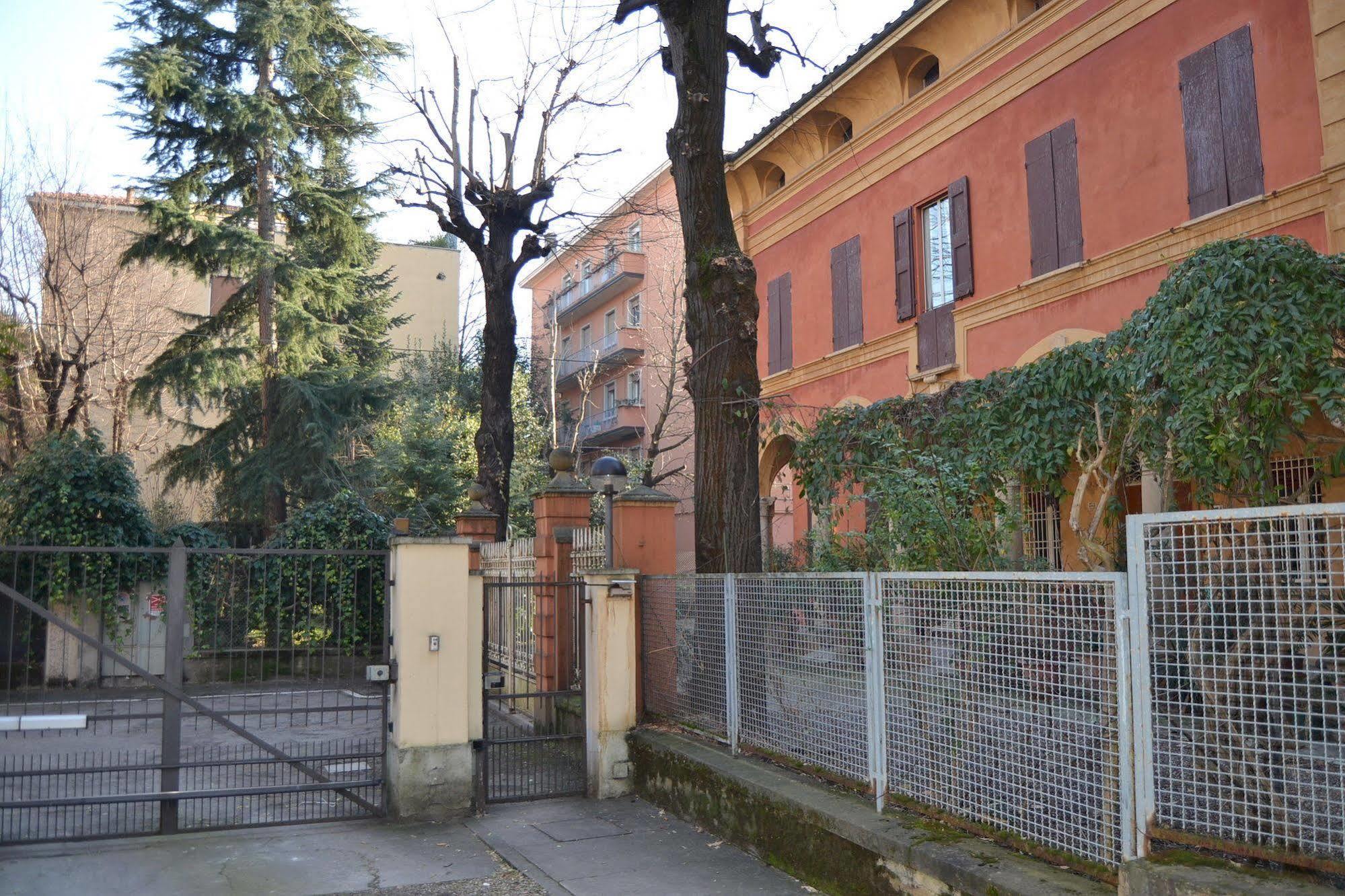 Central Avenue B&B Bologna Eksteriør bilde
